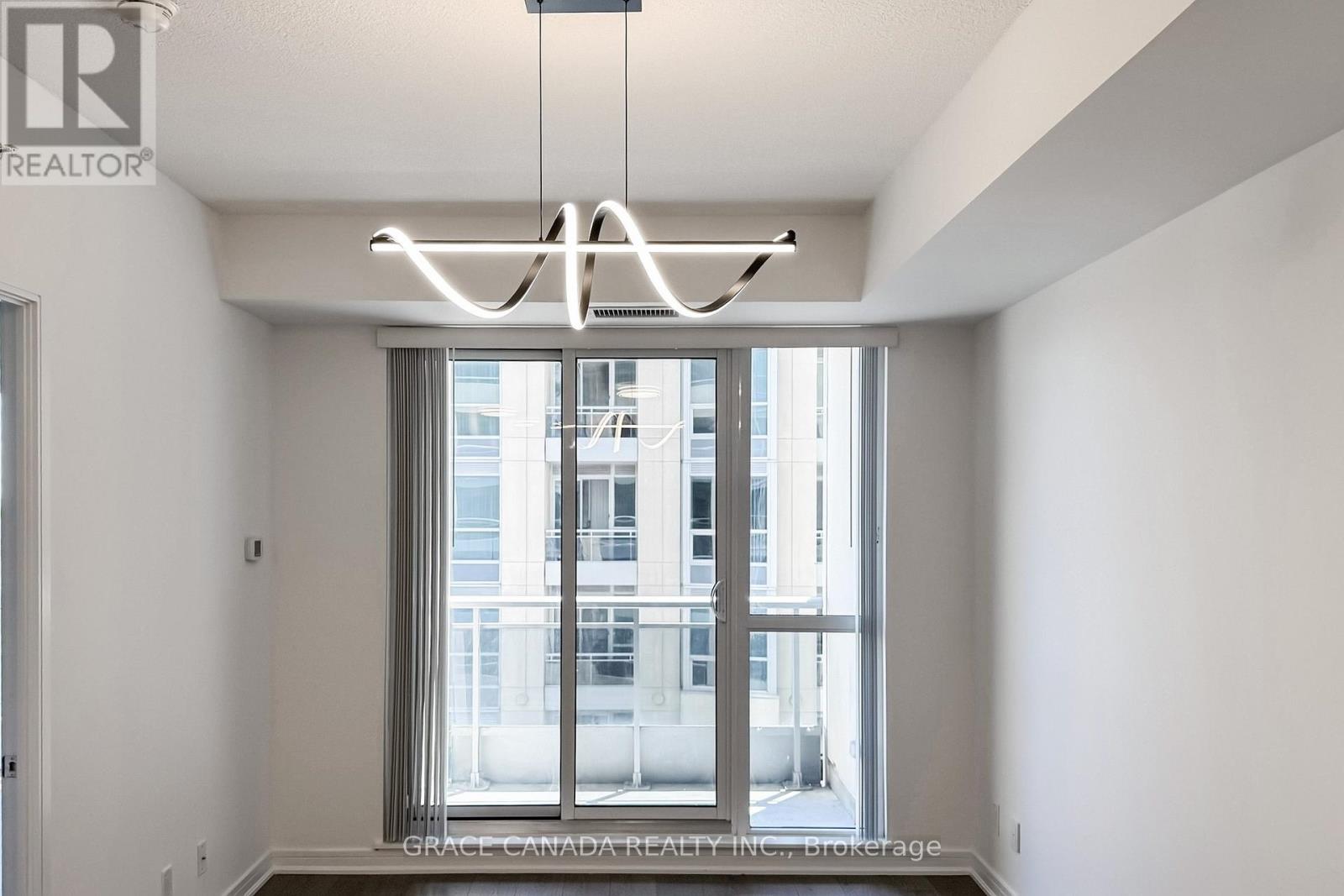 409 - 9205 Yonge Street, Richmond Hill, Ontario  L4C 1V5 - Photo 13 - N12486730