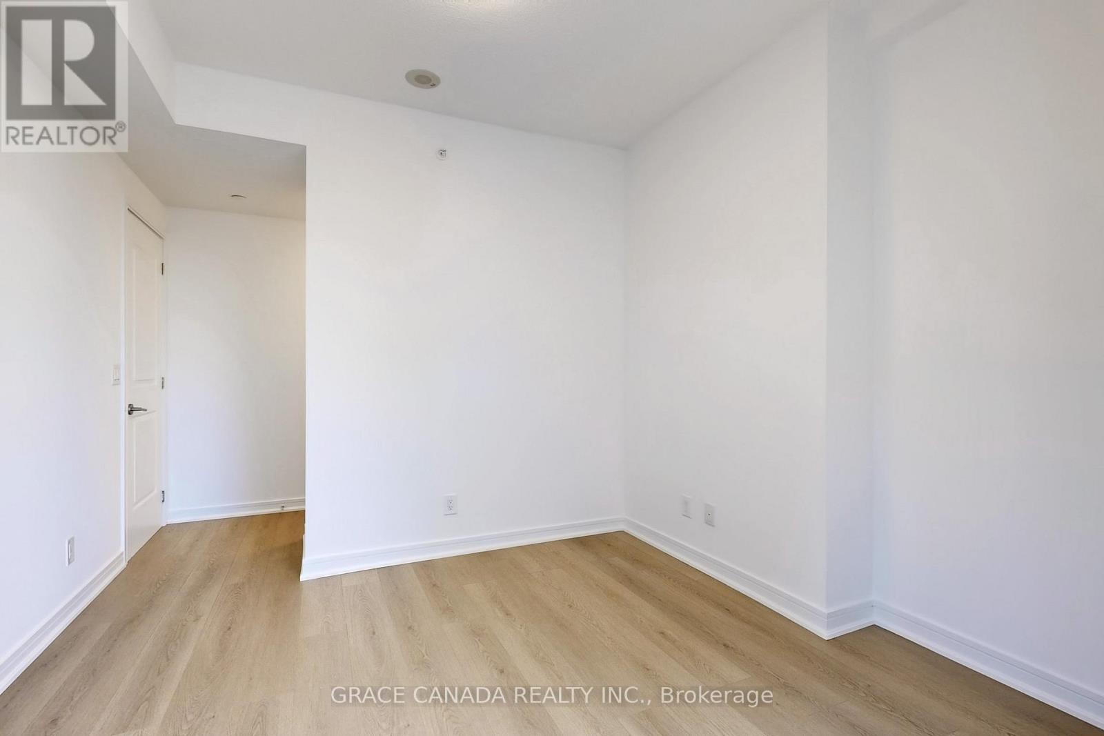 409 - 9205 Yonge Street, Richmond Hill, Ontario  L4C 1V5 - Photo 26 - N12486730