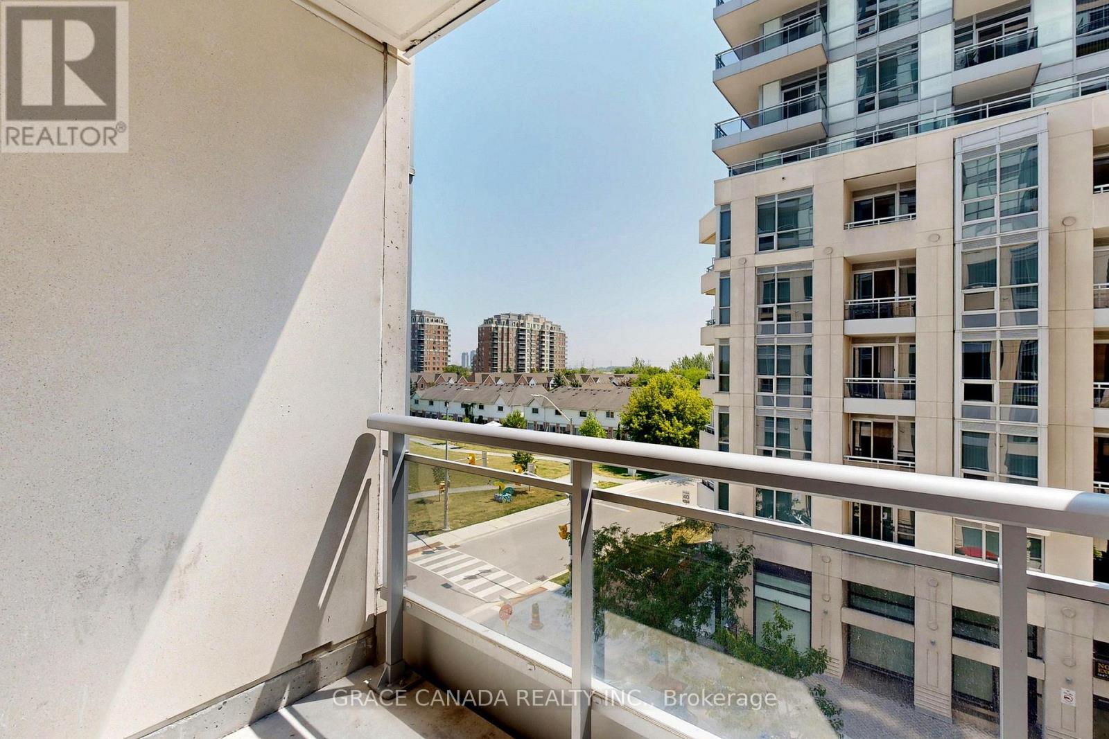 409 - 9205 Yonge Street, Richmond Hill, Ontario  L4C 1V5 - Photo 35 - N12486730