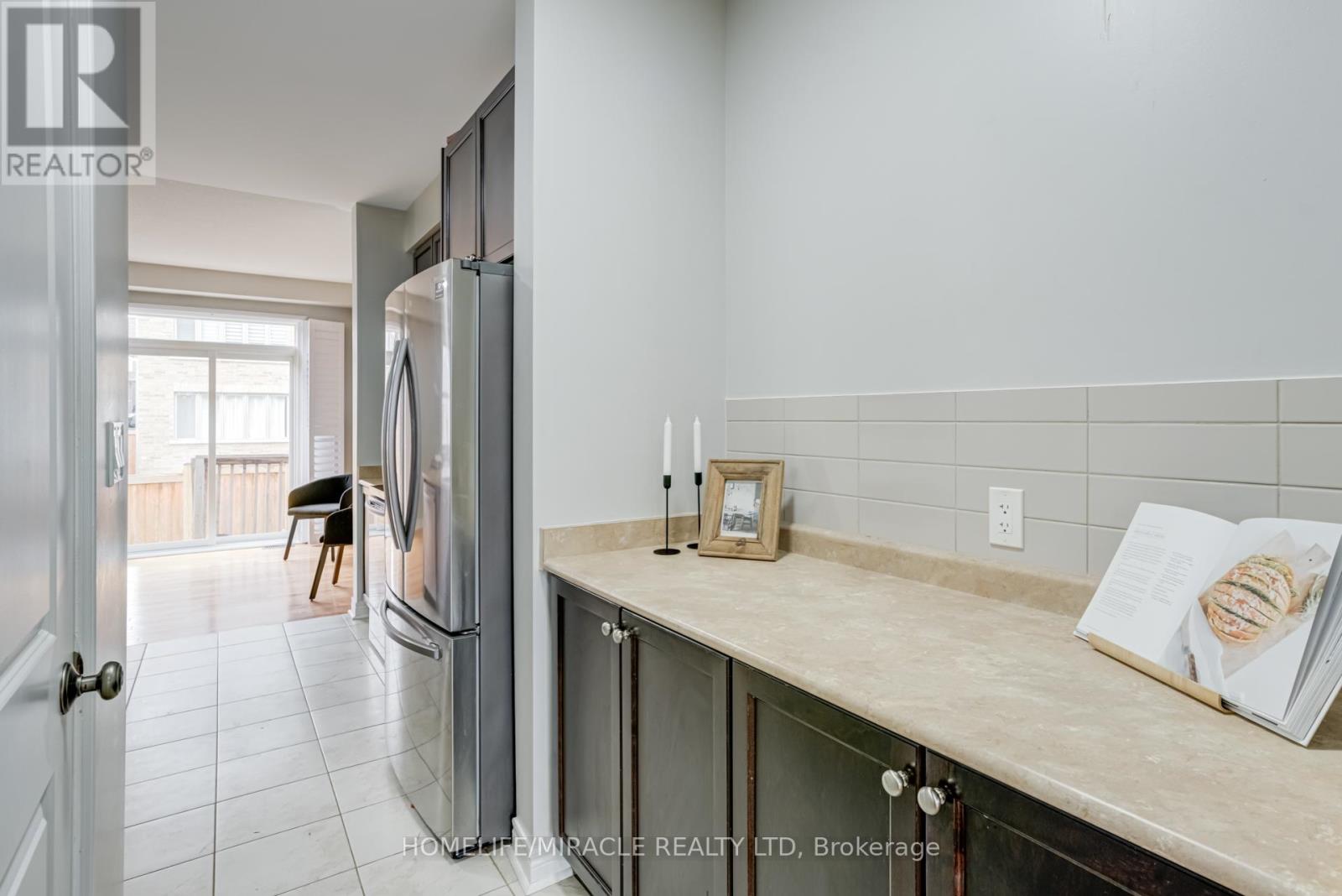 81 Willoughby Way, New Tecumseth, Ontario  L9R 0P4 - Photo 16 - N12486740