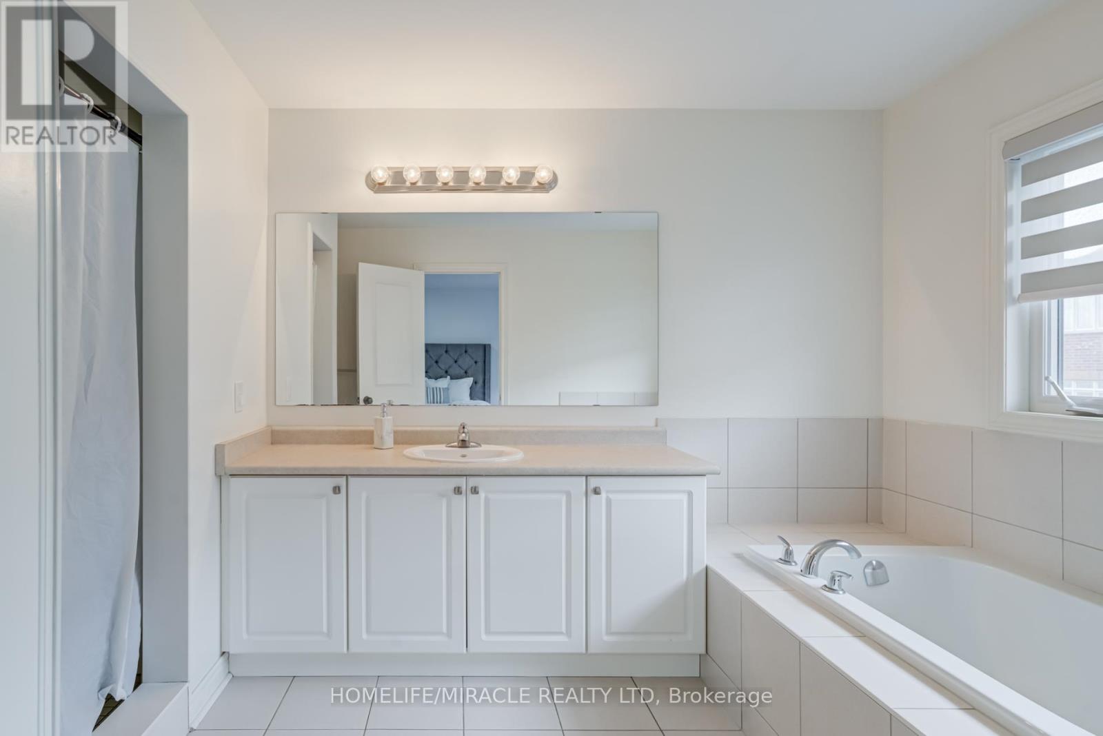 81 Willoughby Way, New Tecumseth, Ontario  L9R 0P4 - Photo 35 - N12486740