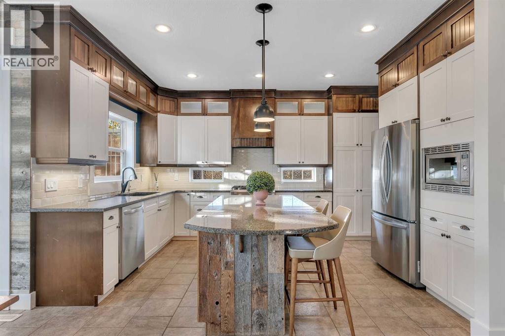 315 Crystal Green Close, Okotoks, Alberta  T1S 2K6 - Photo 15 - A2266937