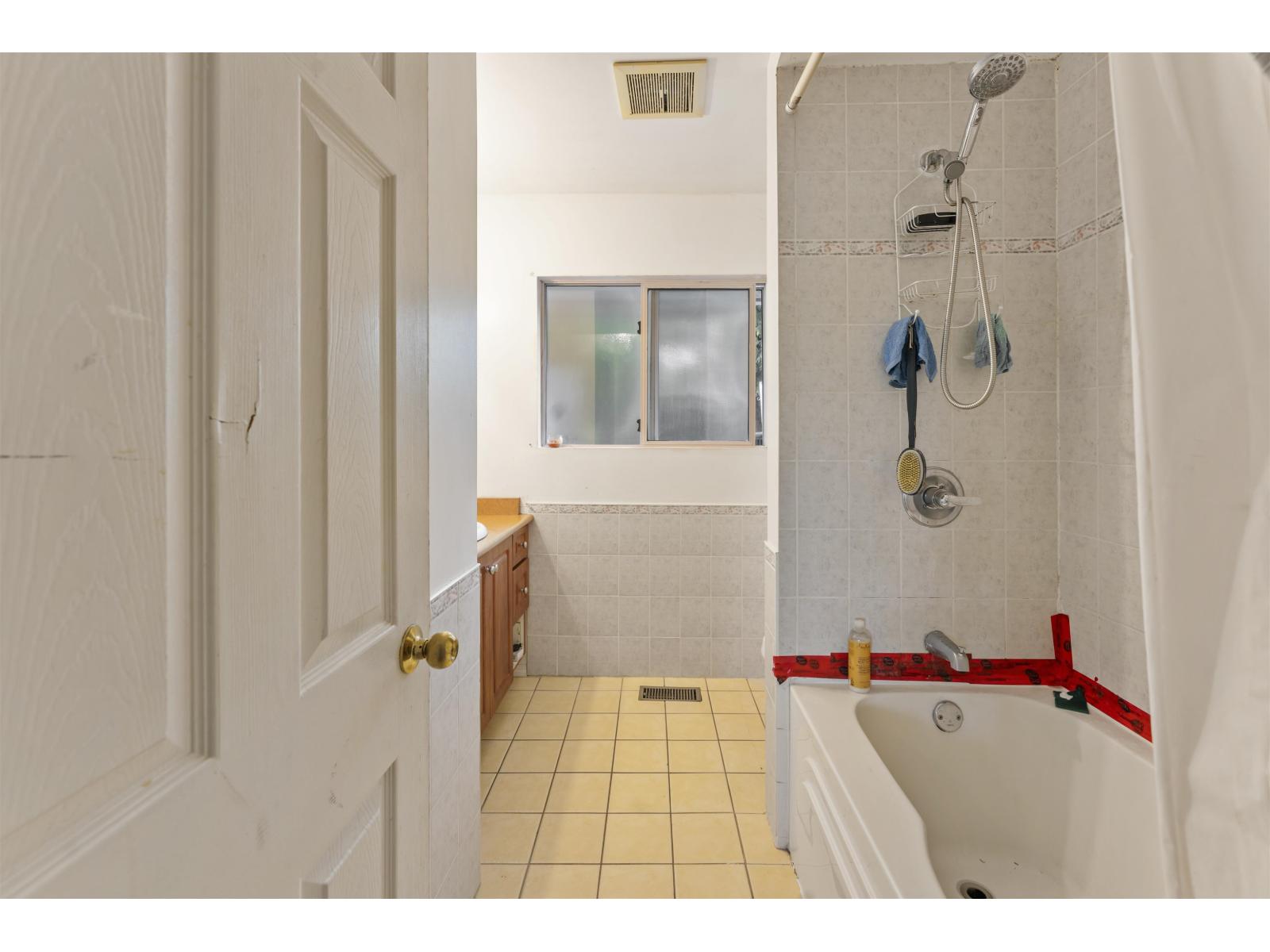 9761 124a Street, Surrey, British Columbia  V3V 4W2 - Photo 21 - R3062594