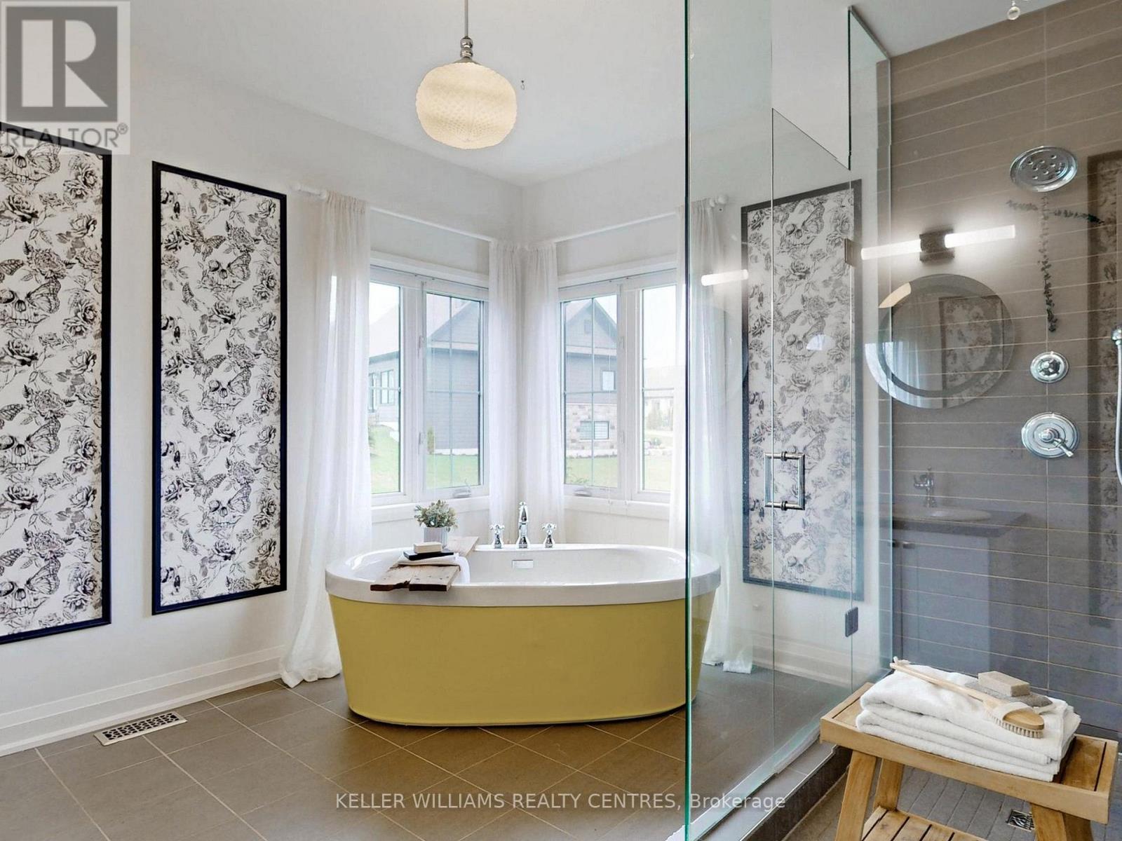 2 Thoroughbred Drive, Oro-Medonte, Ontario  L0K 1E0 - Photo 13 - S12486717