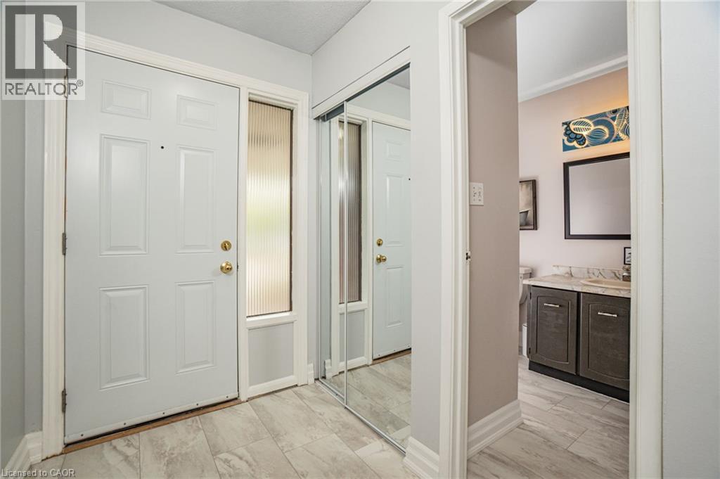 5061 Pinedale Avenue Unit# 101, Burlington, Ontario  L7L 5J6 - Photo 3 - 40783918