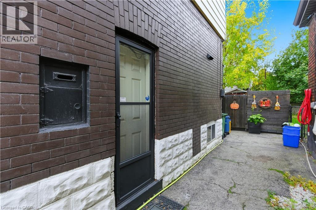 160 Balsam Avenue N, Hamilton, Ontario  L8L 6Y5 - Photo 8 - 40783886