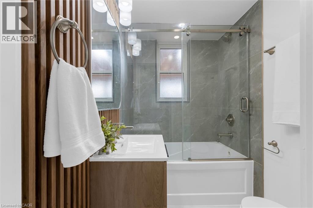 24 Eaton Place, Hamilton, Ontario  L8H 1N7 - Photo 10 - 40780545