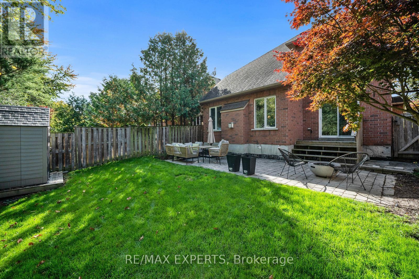 106 Castelli Court, Caledon, Ontario  L7E 2T8 - Photo 10 - W12486700