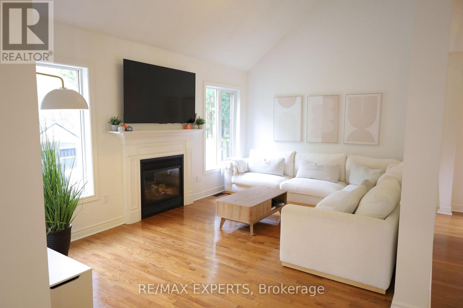 106 Castelli Court, Caledon, Ontario  L7E 2T8 - Photo 16 - W12486700