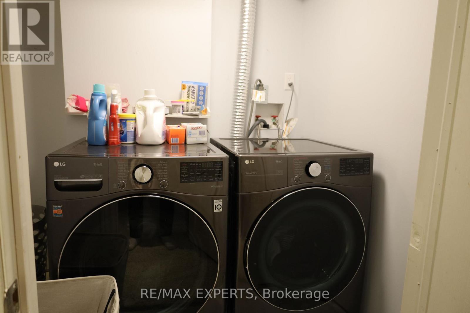 106 Castelli Court, Caledon, Ontario  L7E 2T8 - Photo 37 - W12486700