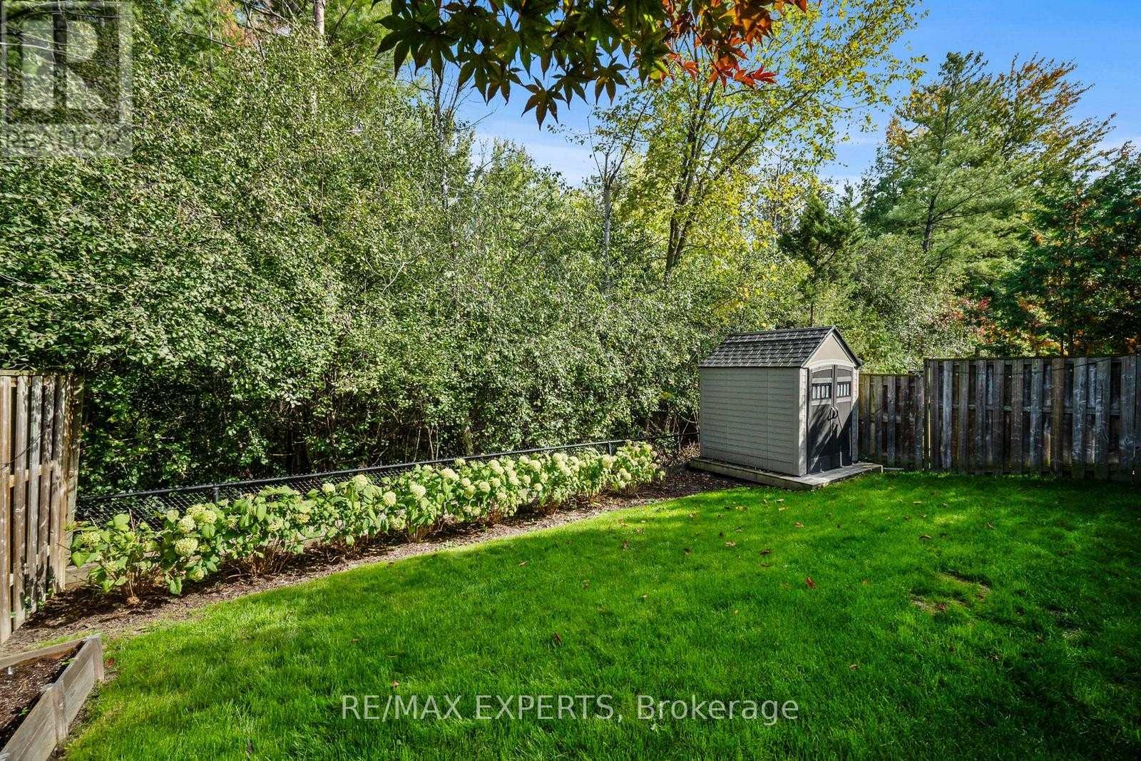 106 Castelli Court, Caledon, Ontario  L7E 2T8 - Photo 6 - W12486700