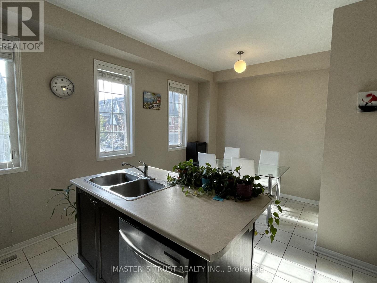 32 - 2171 Fiddlers Way, Oakville, Ontario  L6M 0R9 - Photo 9 - W12486702