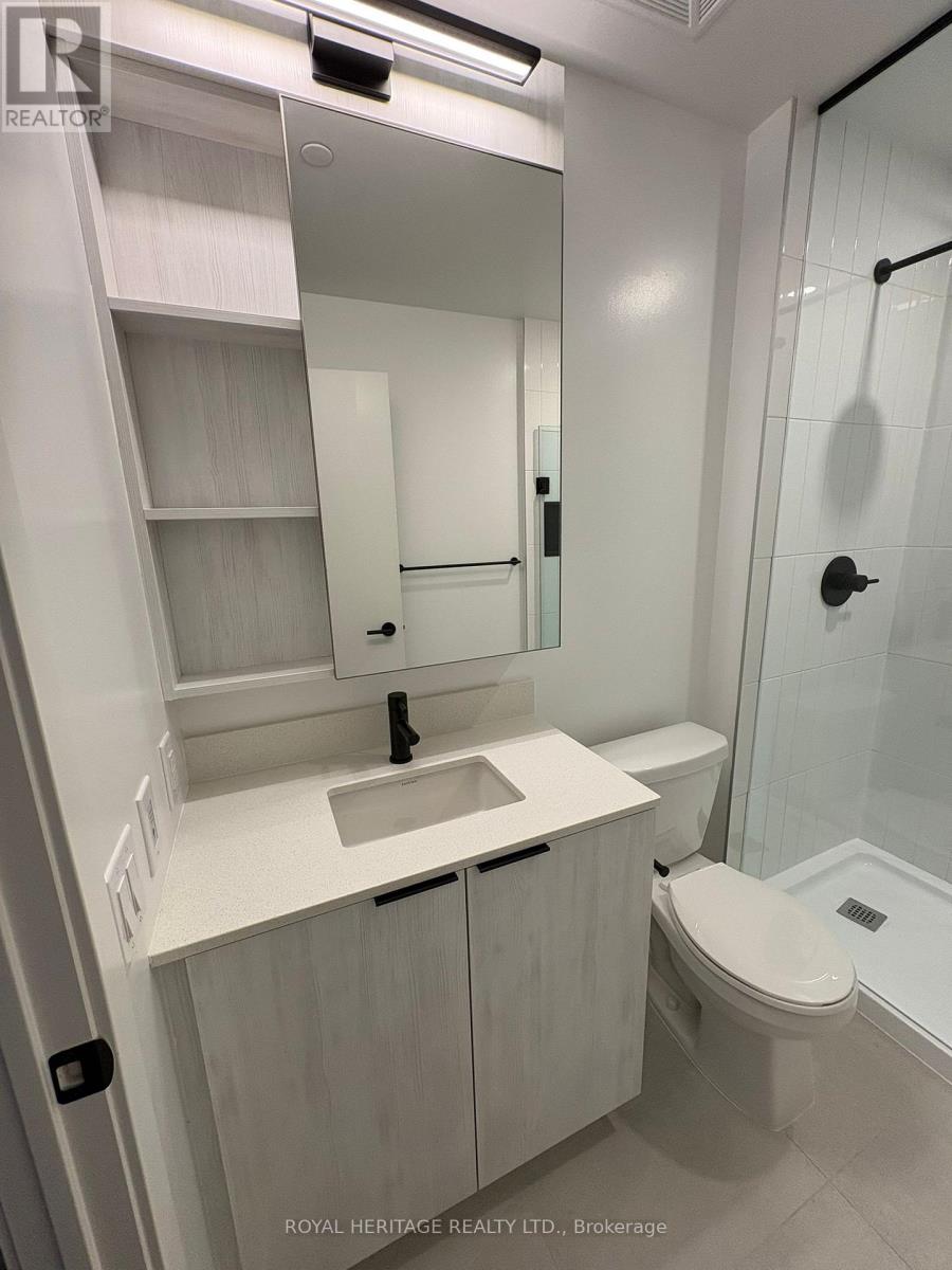 2495 Eglinton Avenue W, Mississauga, Ontario  L5M 2T2 - Photo 4 - W12486704