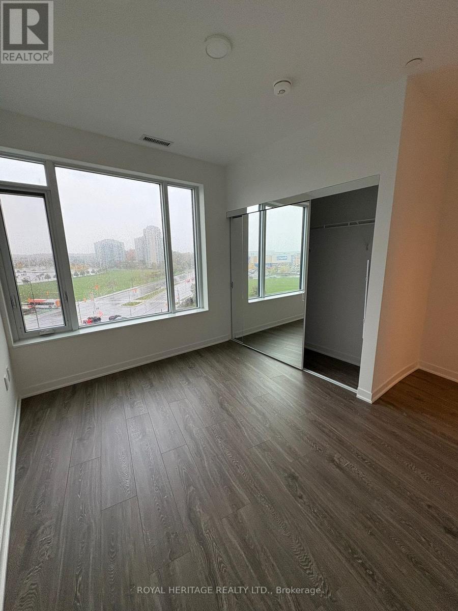 2495 Eglinton Avenue W, Mississauga, Ontario  L5M 2T2 - Photo 6 - W12486704