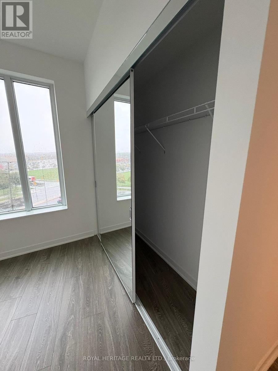 2495 Eglinton Avenue W, Mississauga, Ontario  L5M 2T2 - Photo 7 - W12486704