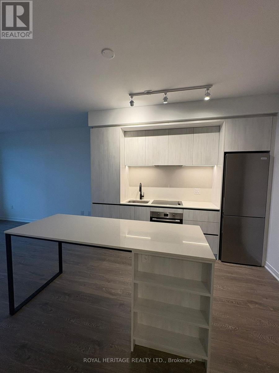 2495 Eglinton Avenue W, Mississauga, Ontario  L5M 2T2 - Photo 9 - W12486704