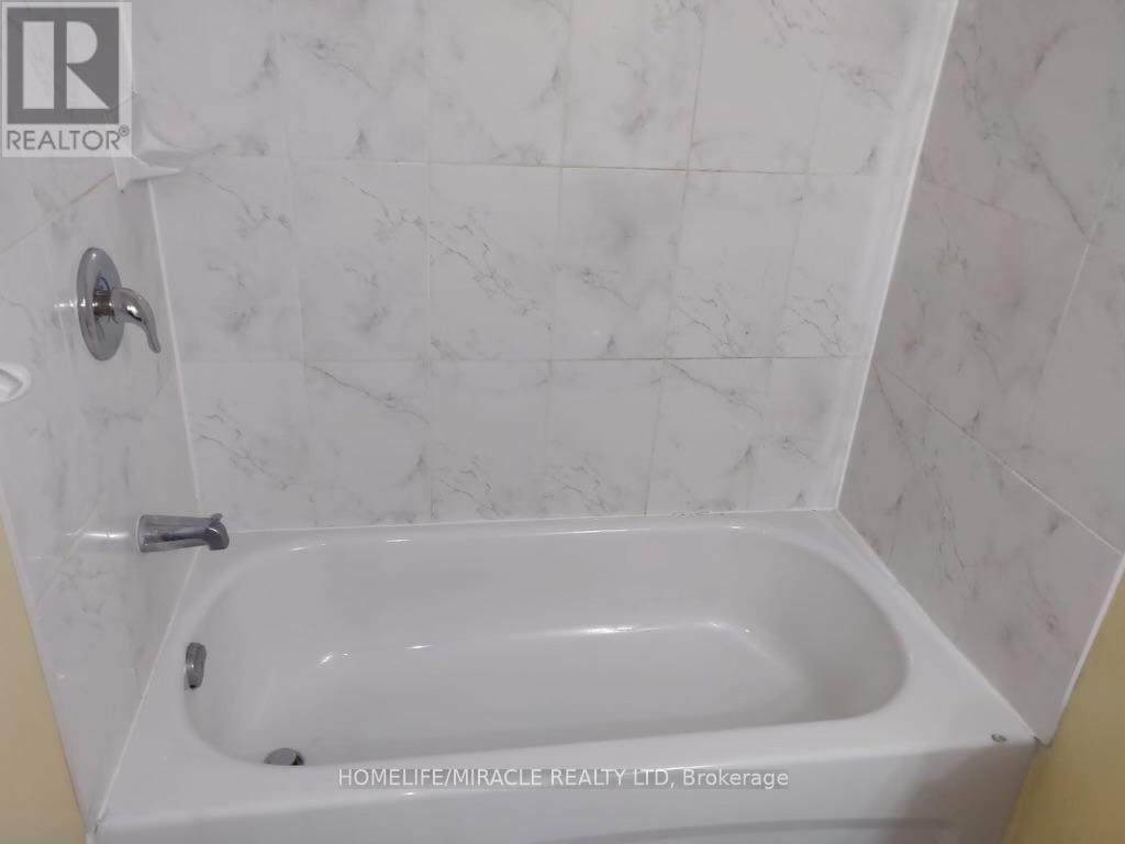 # Bsmt - 34 Kilkarrin Road, Brampton, Ontario  L7A 0G1 - Photo 15 - W12486705