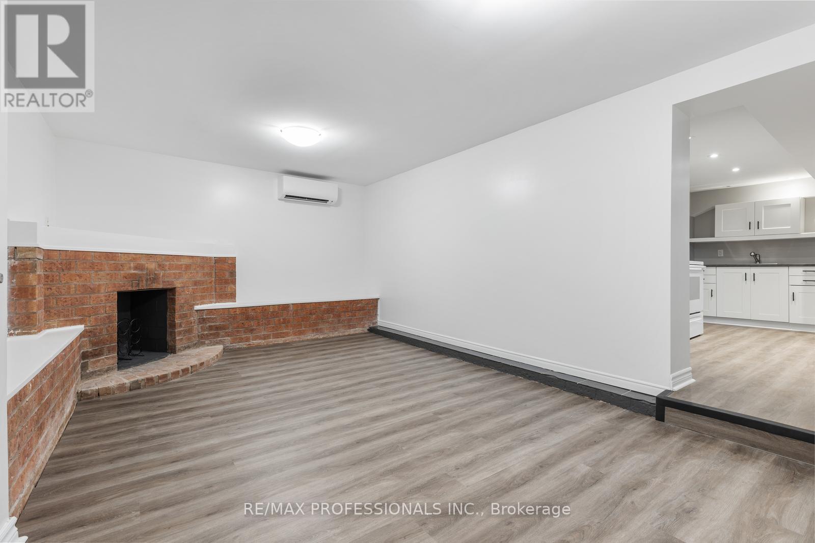 Bsmt - 62 Thirty Sixth Street, Toronto, Ontario  M8W 3L2 - Photo 17 - W12486710