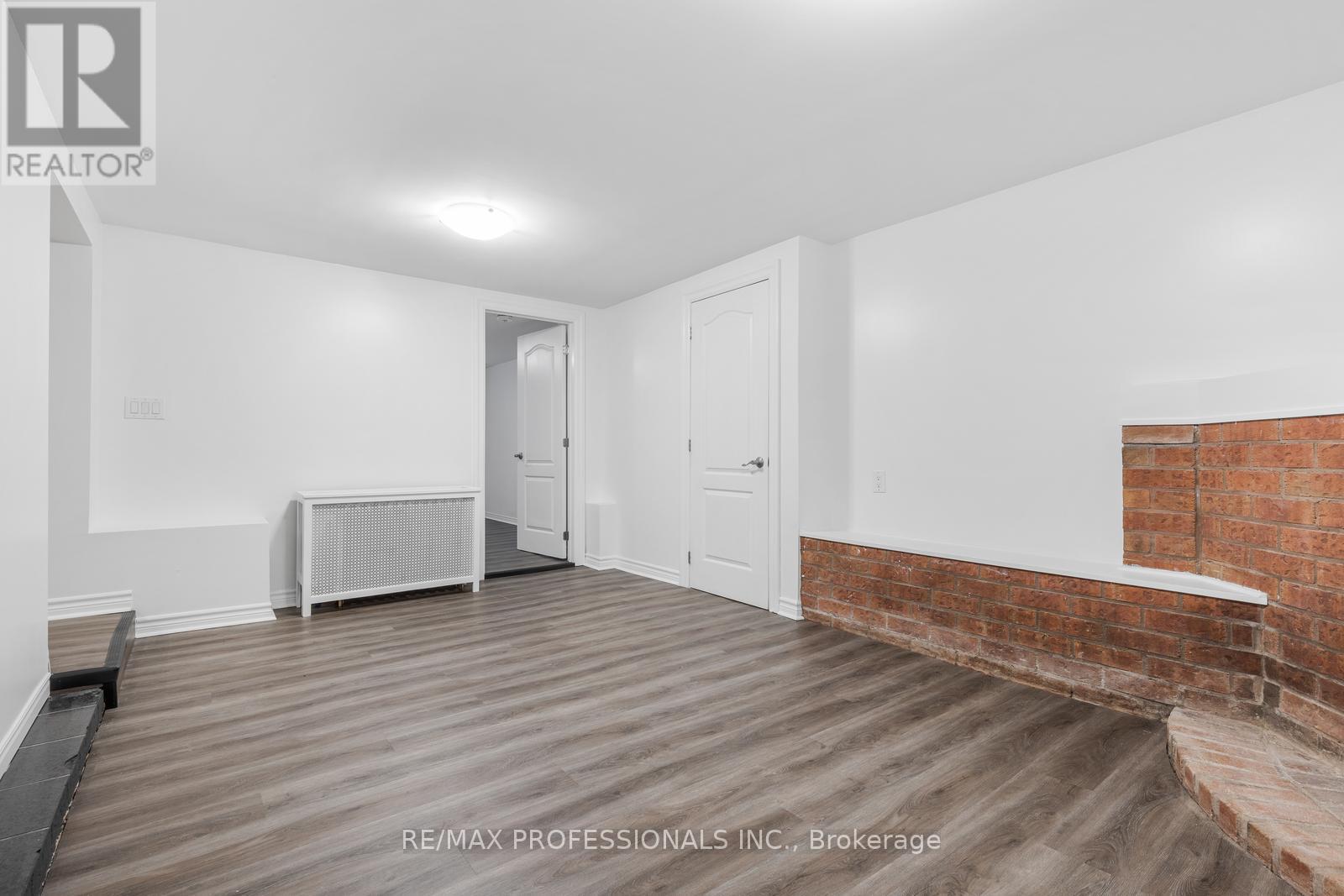 Bsmt - 62 Thirty Sixth Street, Toronto, Ontario  M8W 3L2 - Photo 18 - W12486710