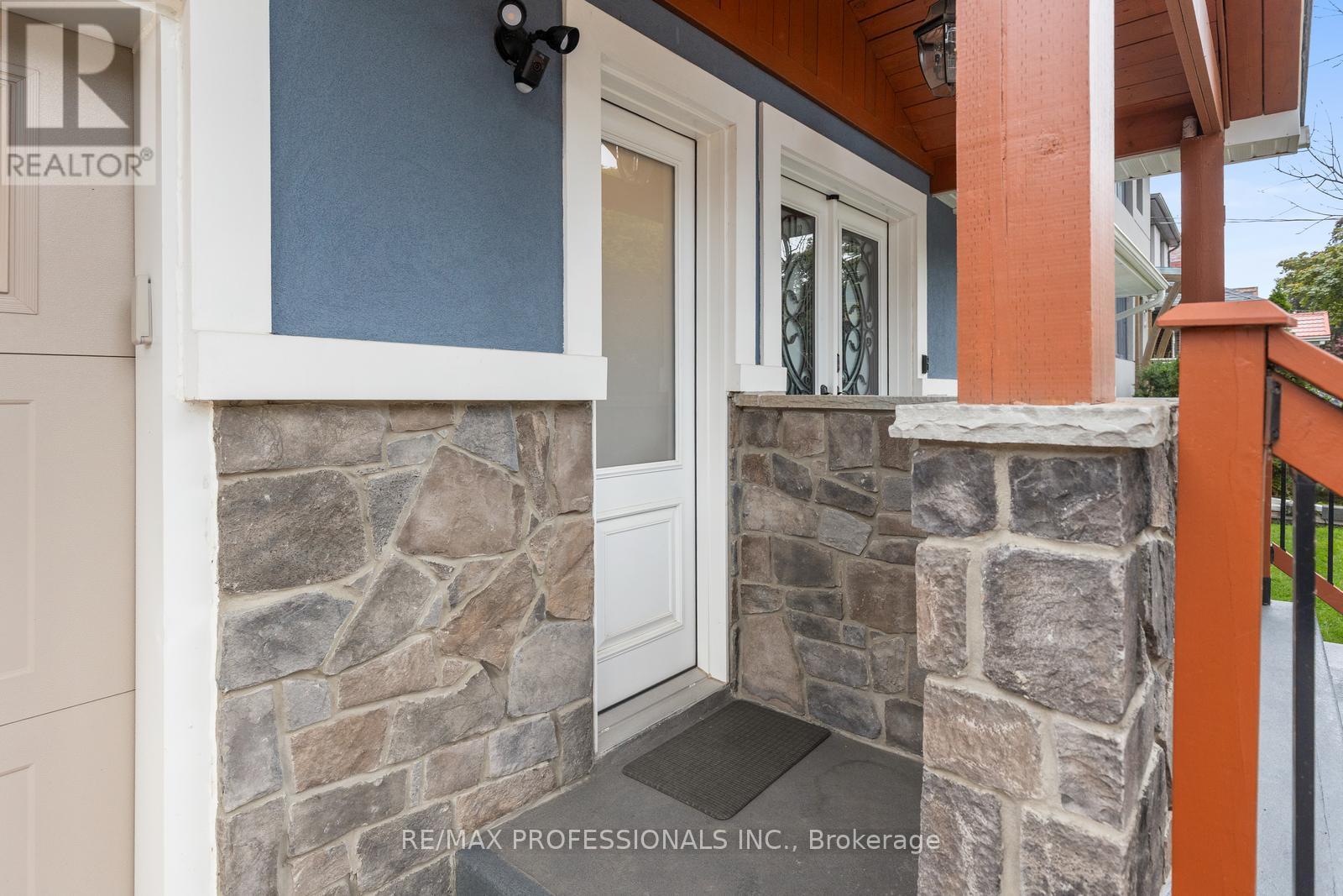 Bsmt - 62 Thirty Sixth Street, Toronto, Ontario  M8W 3L2 - Photo 2 - W12486710