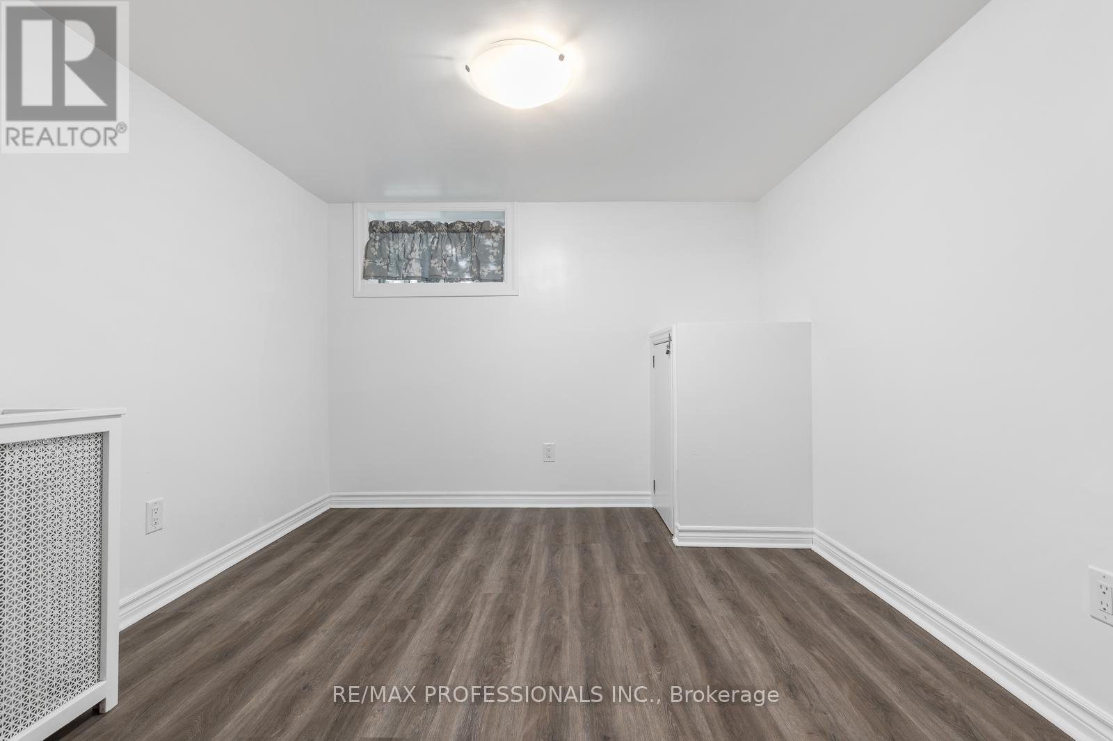 Bsmt - 62 Thirty Sixth Street, Toronto, Ontario  M8W 3L2 - Photo 20 - W12486710