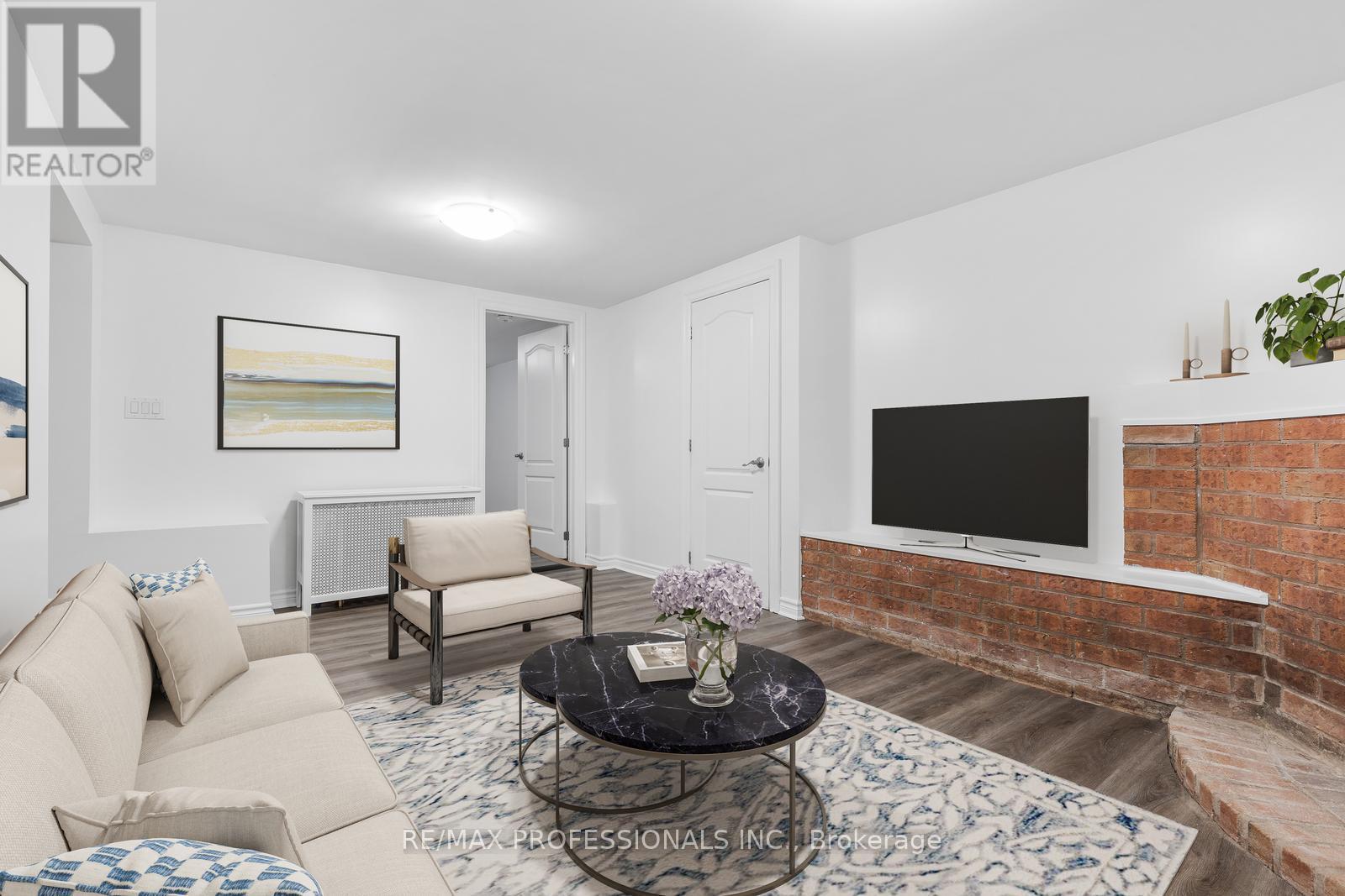 Bsmt - 62 Thirty Sixth Street, Toronto, Ontario  M8W 3L2 - Photo 6 - W12486710