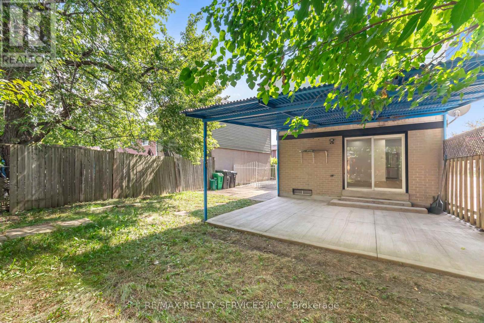 20 Greenhills Square, Brampton, Ontario  L6S 2J4 - Photo 43 - W12486713