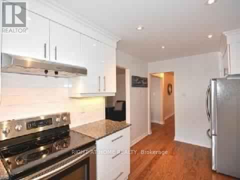 43 A - 5205 Glen Erin Drive, Mississauga, Ontario  L5M 5N6 - Photo 4 - W12486723