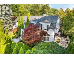 2 CANTERBURY ROAD, Toronto, Ontario