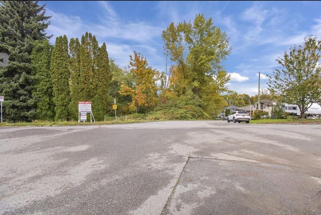 14409 115 Avenue, Surrey, British Columbia  V3R 5Y2 - Photo 6 - C8073134