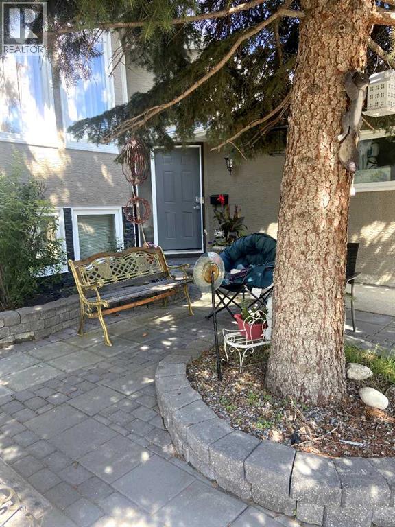 1328 Meadowbrook Drive Se, Airdrie, Alberta  T4A 2A3 - Photo 6 - A2248311