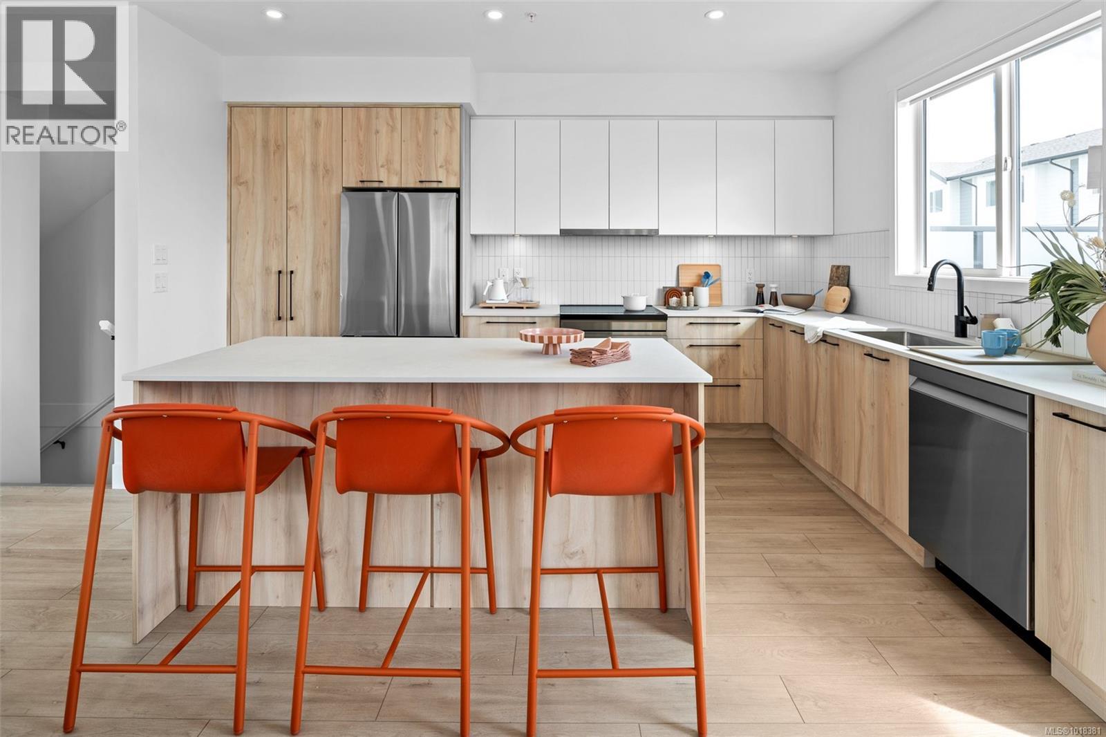 108 368 Tradewinds Ave, Colwood, British Columbia  V9C 0S5 - Photo 5 - 1018381