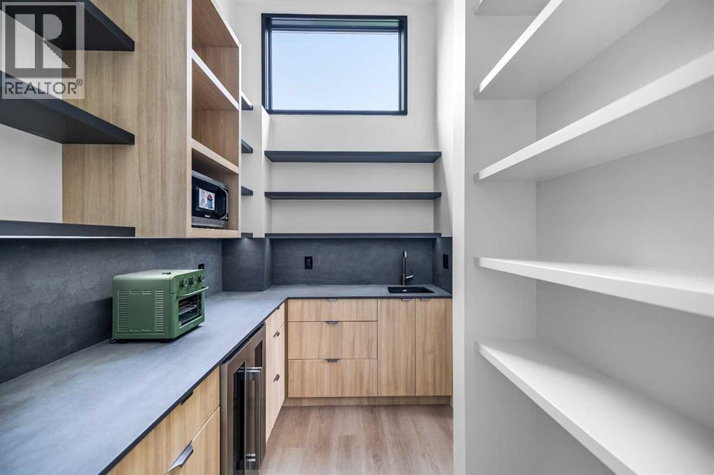 3d Willow Crescent Sw, Calgary, Alberta  T3C 3B8 - Photo 9 - A2261041