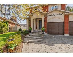 16 LININGTON TRAIL, Hamilton, Ontario