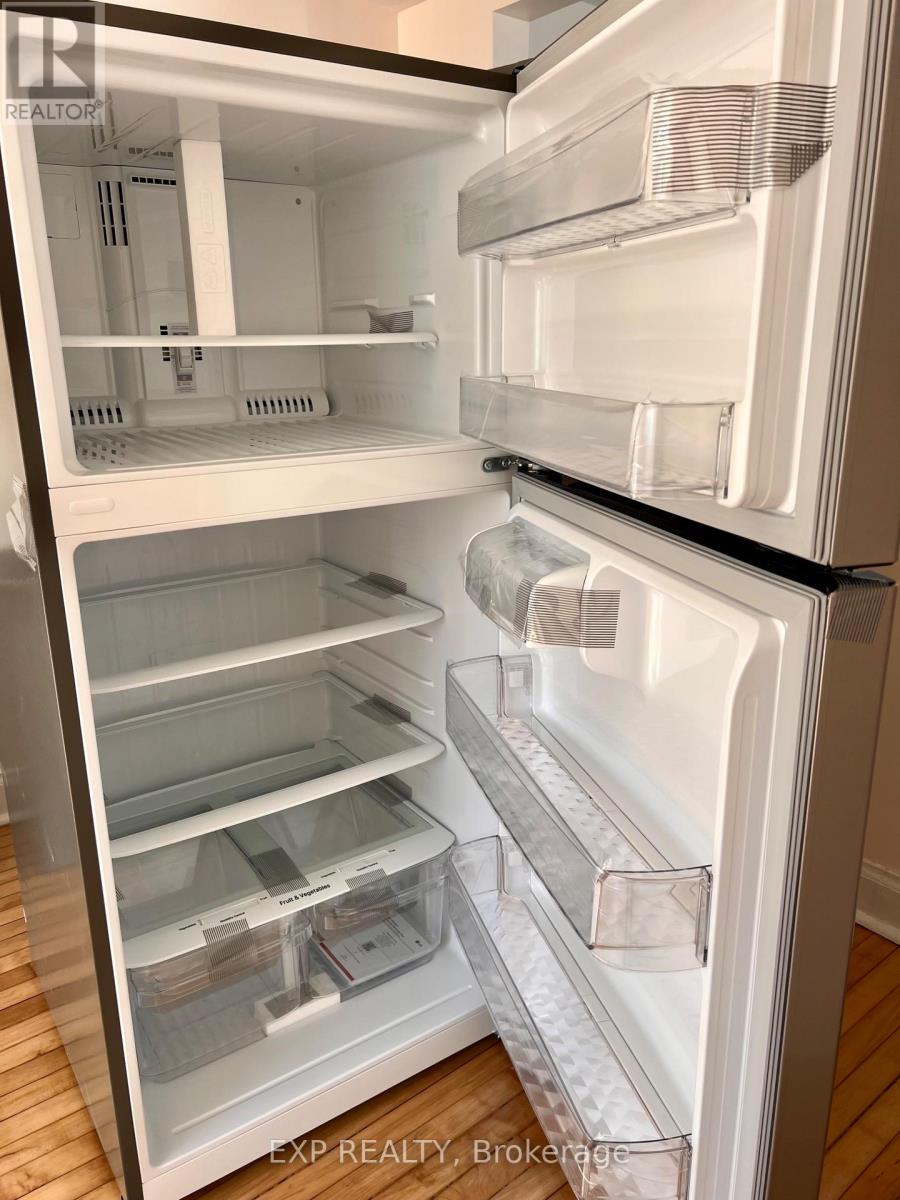 2 - 75 Holland Avenue, Ottawa, Ontario  K1Y 0X9 - Photo 10 - X12486745