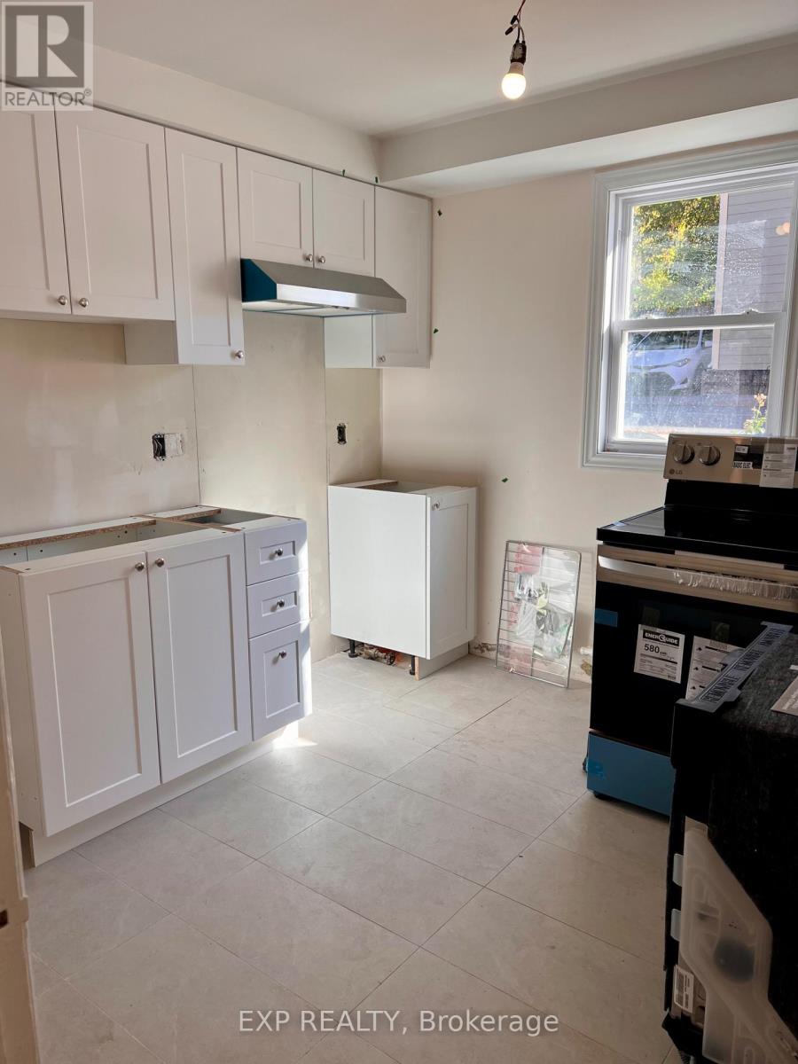 2 - 75 Holland Avenue, Ottawa, Ontario  K1Y 0X9 - Photo 6 - X12486745