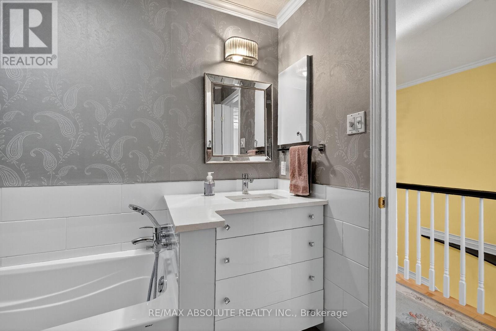 42 College Circle, Ottawa, Ontario  K1K 4R8 - Photo 44 - X12486755