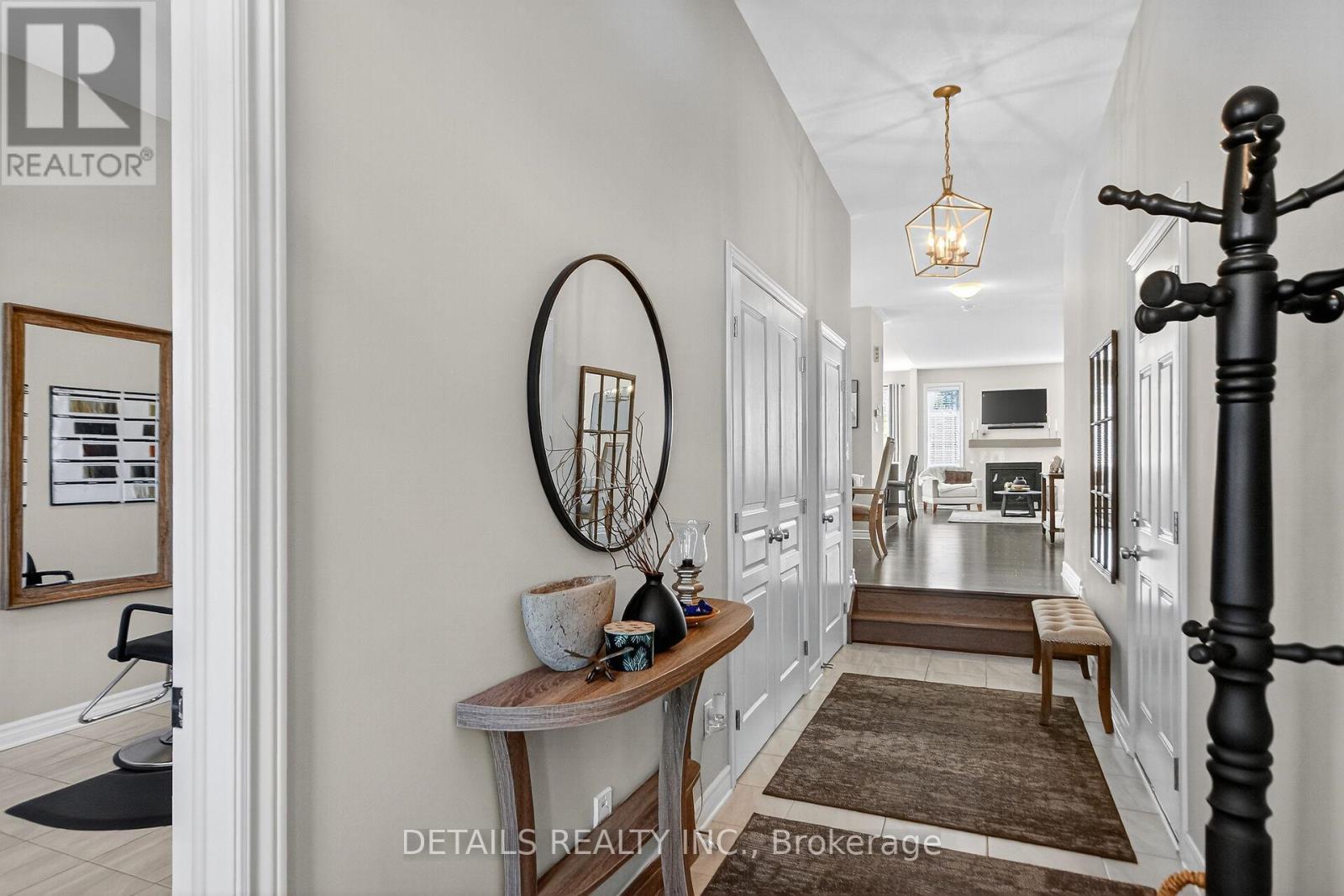 828 Cologne Street, Russell, Ontario  K0A 1W0 - Photo 3 - X12486760