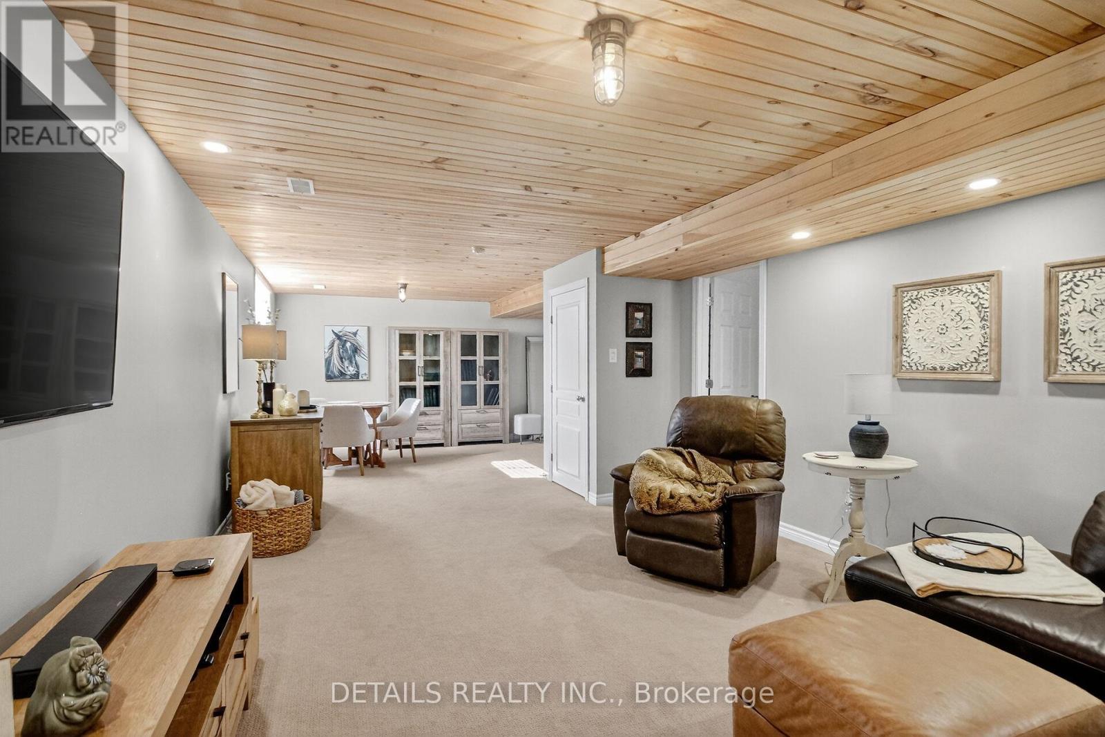 828 Cologne Street, Russell, Ontario  K0A 1W0 - Photo 30 - X12486760