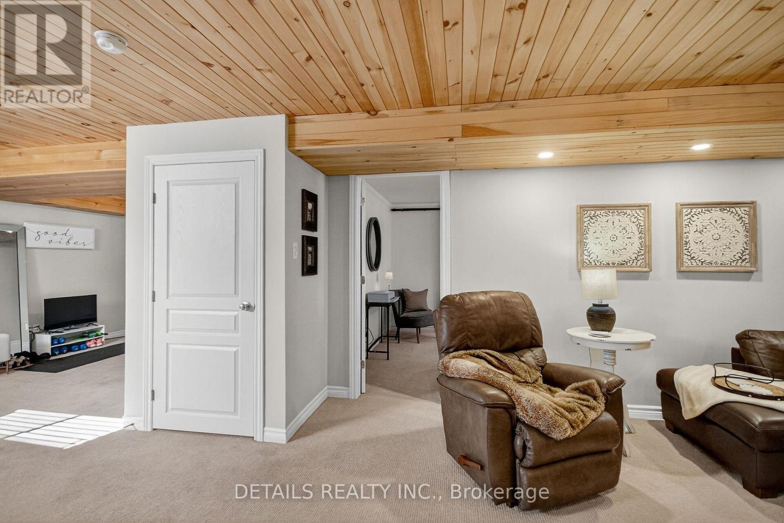 828 Cologne Street, Russell, Ontario  K0A 1W0 - Photo 31 - X12486760