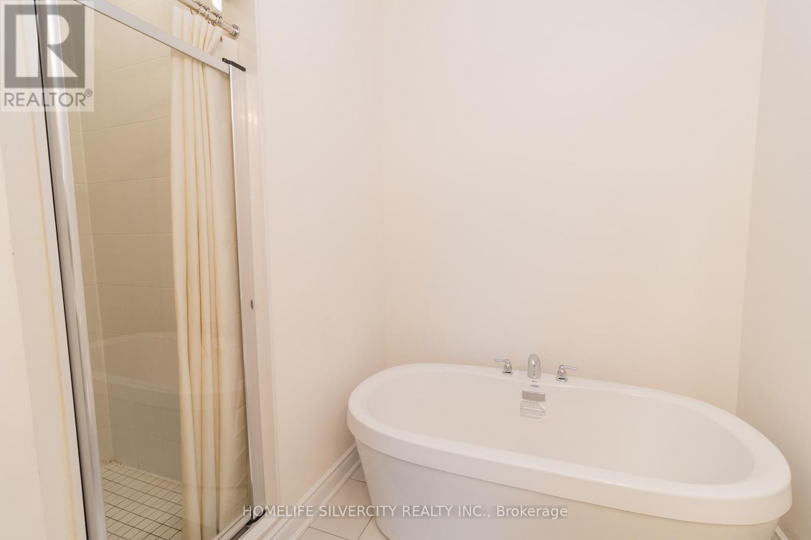 403 Tennant Circle, Vaughan, Ontario  L4H 5L2 - Photo 18 - N12486670