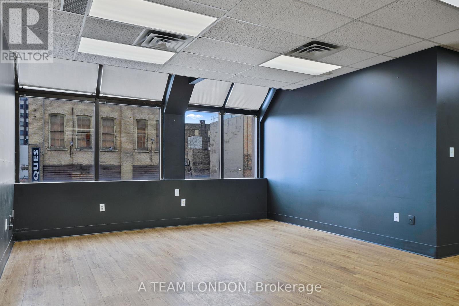 392-396 Clarence Street, London East, Ontario  N6A 3M6 - Photo 36 - X12486746