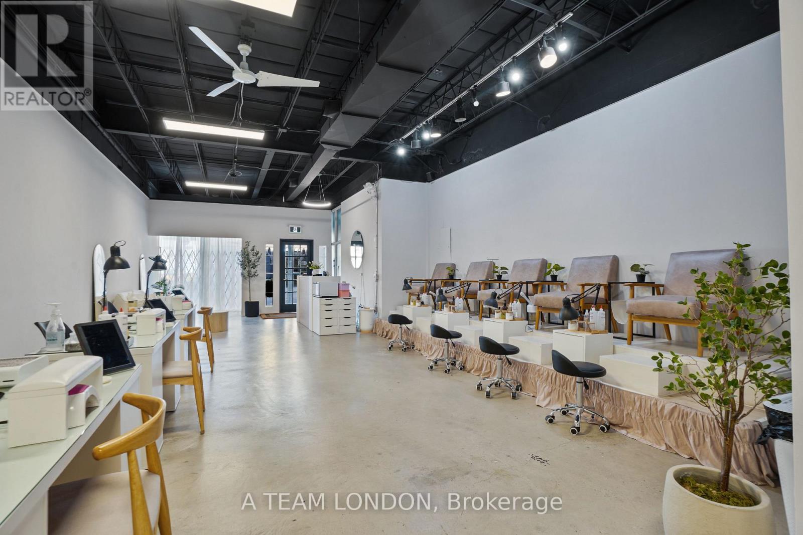 392-396 Clarence Street, London East, Ontario  N6A 3M6 - Photo 7 - X12486746