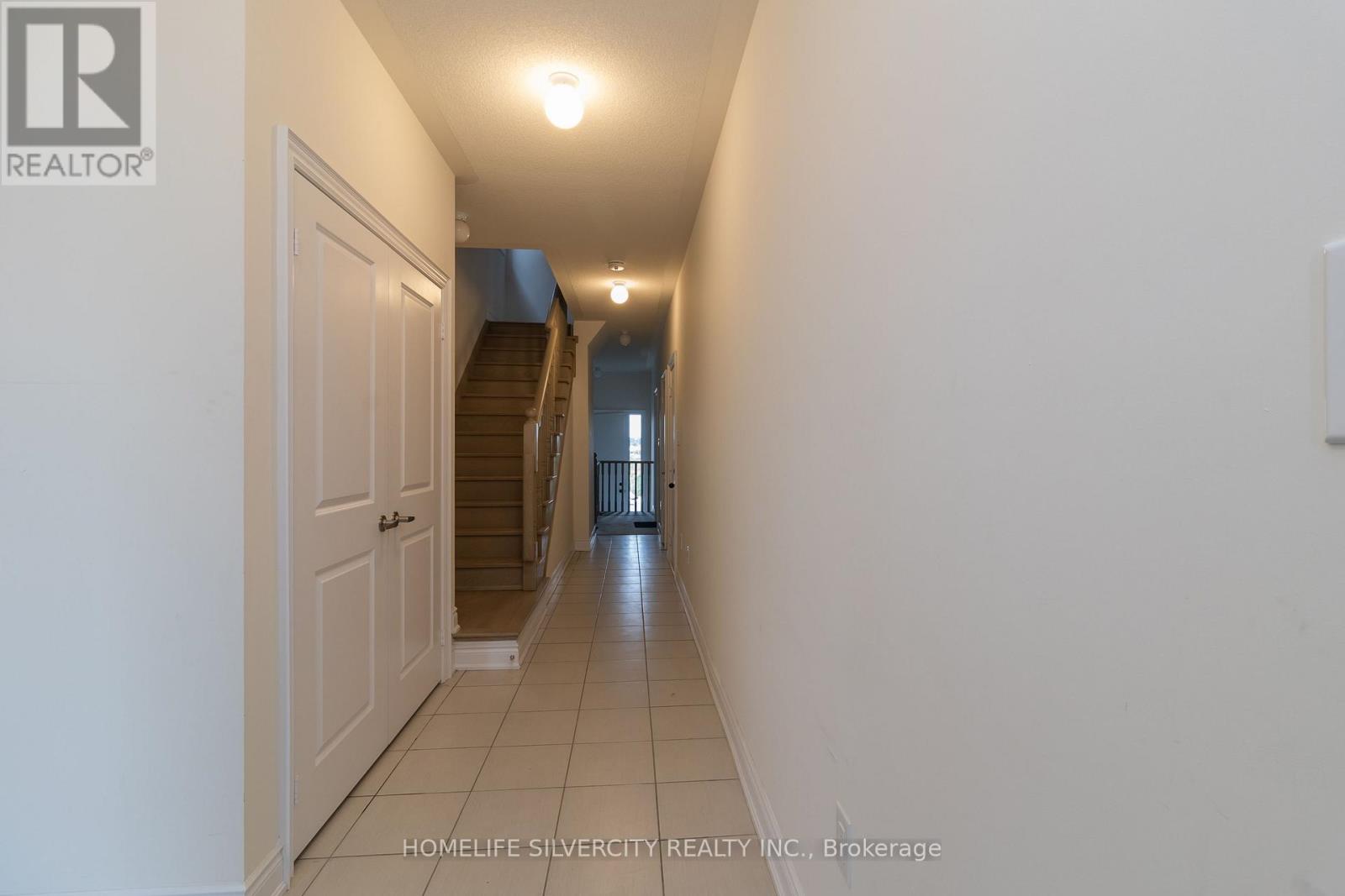 403 Tennant Circle, Vaughan, Ontario  L4H 5L2 - Photo 5 - N12486670
