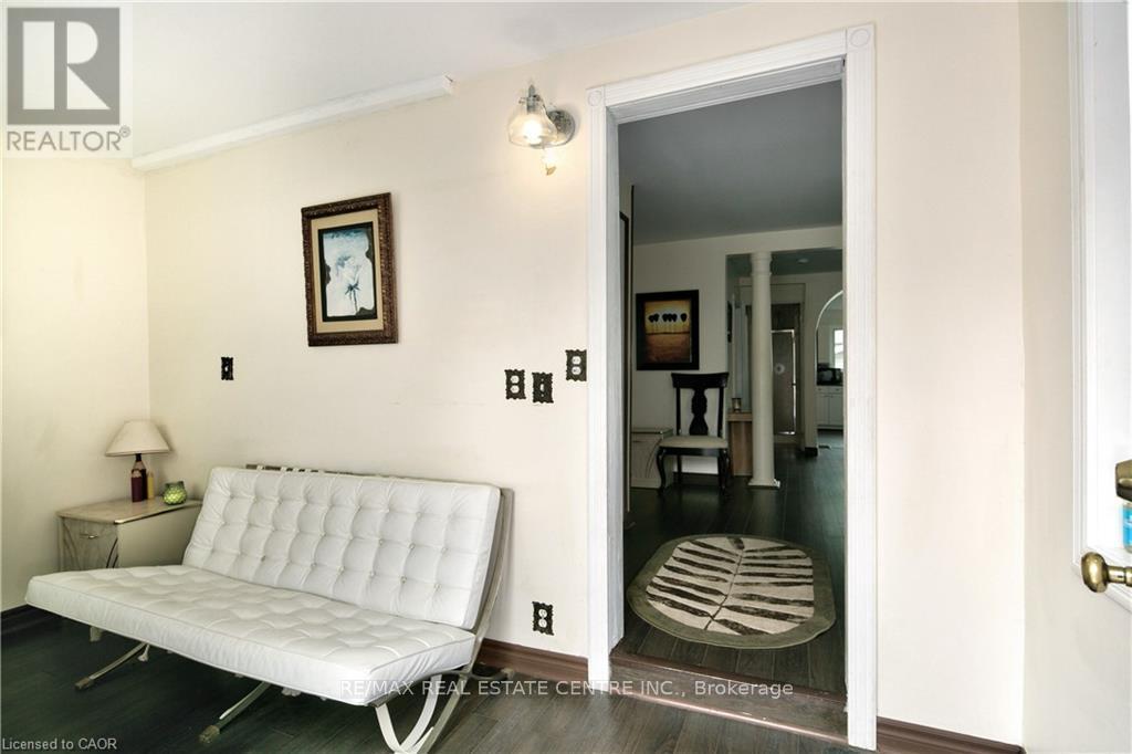 42 5th Lane, Wasaga Beach, Ontario  L0L 2P0 - Photo 4 - S12486586