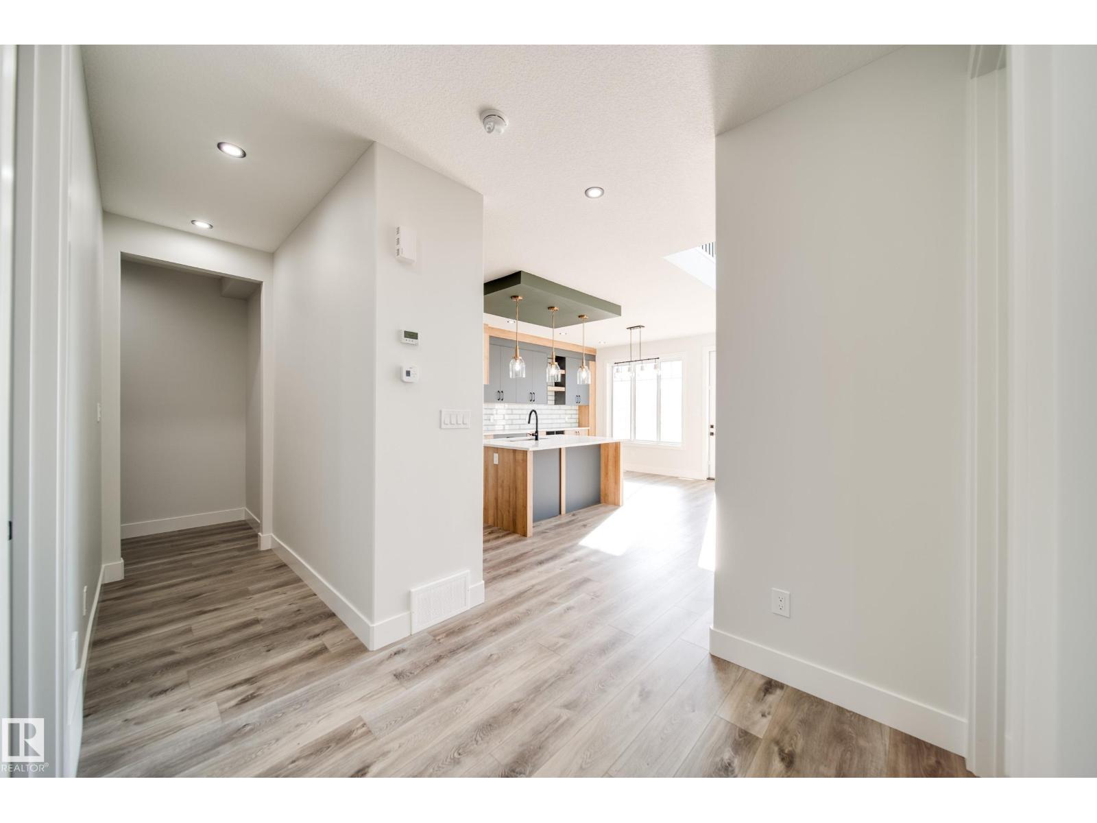 8515 183 Av Nw Nw, Edmonton, Alberta  T5Z 0G6 - Photo 9 - E4463823