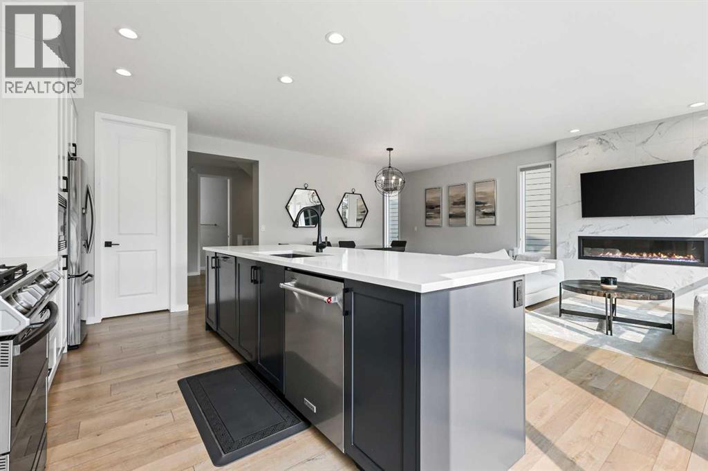 186 West Grove Point Sw, Calgary, Alberta  T3H 1Y7 - Photo 18 - A2260750