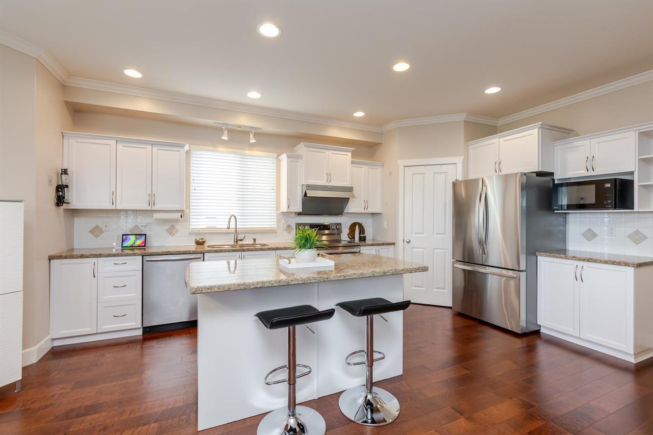 20216 70a Avenue, Langley, British Columbia  V2Y 2Y6 - Photo 4 - R3062612