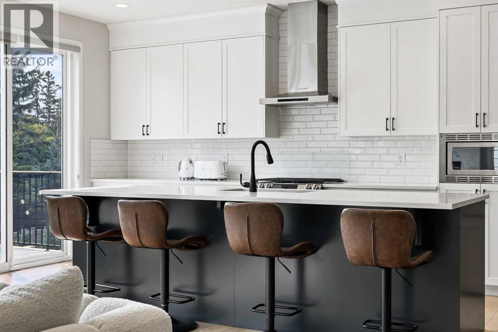 186 West Grove Point Sw, Calgary, Alberta  T3H 1Y7 - Photo 10 - A2260750