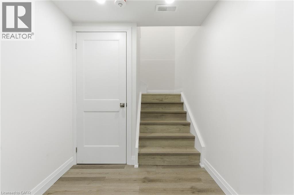 115 Mcelroy Road E, Hamilton, Ontario  L9A 1Z1 - Photo 25 - 40783929